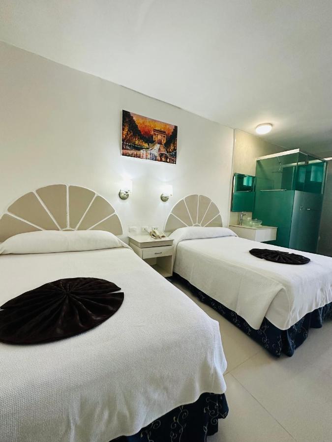 Hotel Plaza Caribe Cancún Buitenkant foto