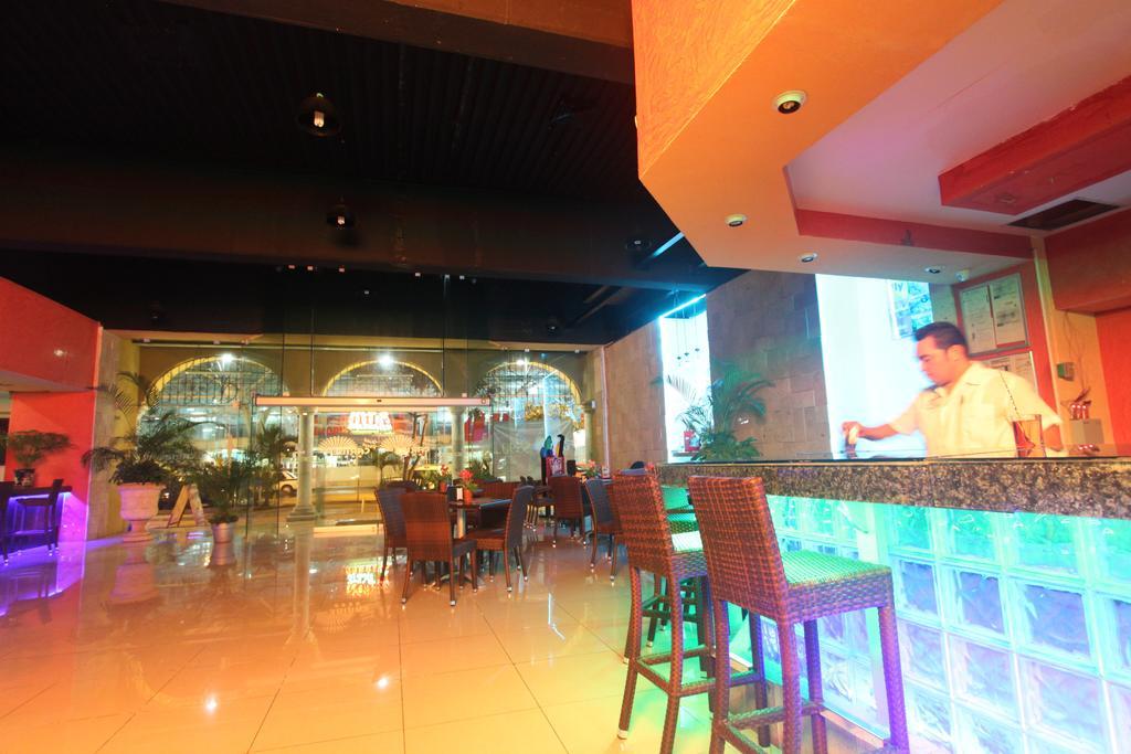 Hotel Plaza Caribe Cancún Buitenkant foto
