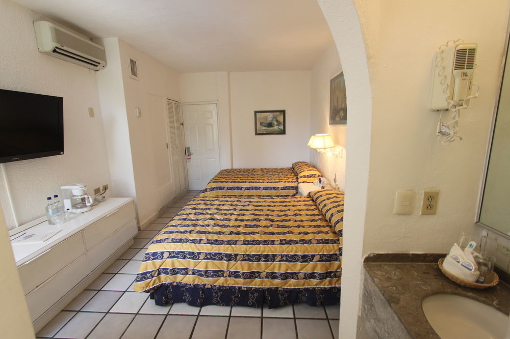 Hotel Plaza Caribe Cancún Buitenkant foto